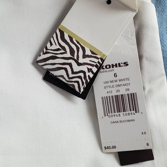 Dana Buchman Women’s Bermuda Shorts Size 6 White Stretch with Belt NWT - Picture 4 of 8